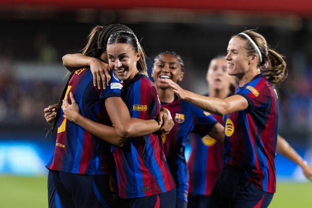 September 23, 2026, Sant Joan Despo, Catalonia, Spain: Clara Serrajordi and his teammates of FC Barcelona, Barca celebrate a goal during the UEFA WomenÃ¢â‚¬â ¢s Champions League Matchday 1 match between FC Barcelona and Paris FC at Estadi Johan Cruyff in Sant Joan DespoÂ­, Barcelona, Spain. Sant Joan Despo Spain - ZUMAs316 20260923_znp_s316_041 Copyright: xMartixSeguraxRamonedax