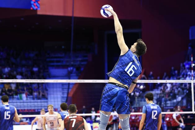 IPA88881339 - 16 Romano Yuri (Italy) serving during the quarterfinal match of the 2026 CEV Enel EuroVolley between Belgium and Slovenia at PalaVela in Turin, Italy, on September 23, 2026, during the 2026 CEV EuroVolley - Quarterfinal - Italy vs. Finland, CEV EuroVolley Men s match in Turin, Italy, September 23, 2026  Copyright: xValerioxOrigo IPAxSportx xx IPA88881339