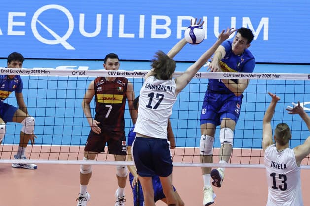 IPA88881355 - 18 Giovanni Sanguinetti (Italy) during the quarterfinal match of the CEV Enel EuroVolley 2026 between Belgium and Slovenia at PalaVela in Turin, Italy, on September 23, 2026, as part of the CEV EuroVolley 2026 - Quarterfinal - Italy vs. Finland, CEV EuroVolley Men’s match in Turin, Italy, September 23, 2026  Copyright: xValerioxOrigo IPAxSportx xx IPA88881355