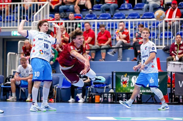 September 23, 2026, 2nd Round of the DHB Cup, TuSEM Essen 1, VfL Potsdam, Felix Göttler, TUSEM Essen 04 shoots at the goal, North Rhine-Westphalia, Germany