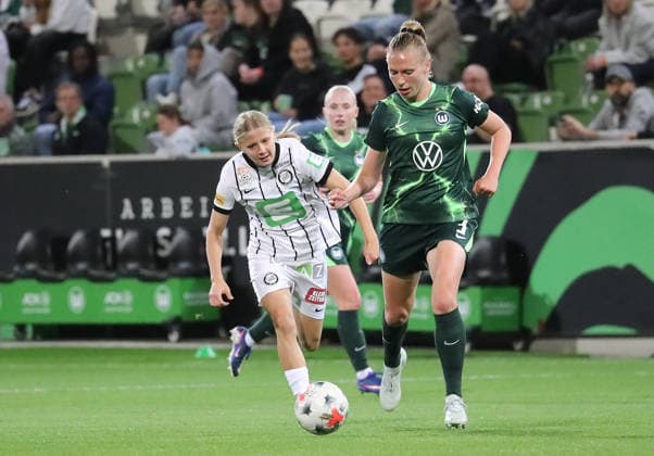 Katja Weber (SK Sturm Graz), Lieske Carleer (VfL Wolfsburg) — Soccer, Women s, 2026–2027 Season, UEFA, Women s Europa Cup Qualifying Round 2, AOK Stadium Wolfsburg, VfL Wolfsburg vs. Sturm Graz, 6–1