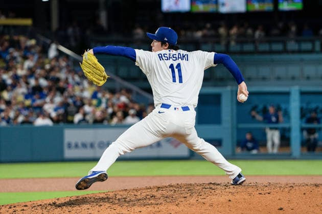 September 24, 2026, Los Angeles, California, USA: Pitcher, Roki Sasaki 11 of the Los Angeles Dodgers during a regular-season MLB, Baseball Herren, USA game against the San Diego Padres on Thursday September 24, 2026 at Dodger Stadium in Los Angeles, California.Dodgers defeat Padres, 7-0. ENRIQUE GURROLA BNS PI Dodgers Defeat Padres, 7-0  - ZUMAp124 20260924_zaa_p124_019 Copyright: xEnriquexGurrolax