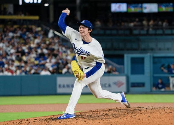 September 24, 2026, Los Angeles, California, USA: Pitcher, Roki Sasaki 11 of the Los Angeles Dodgers during a regular-season MLB, Baseball Herren, USA game against the San Diego Padres on Thursday September 24, 2026 at Dodger Stadium in Los Angeles, California.Dodgers defeat Padres, 7-0. ENRIQUE GURROLA BNS PI Dodgers Defeat Padres, 7-0  - ZUMAp124 20260924_zaa_p124_020 Copyright: xEnriquexGurrolax