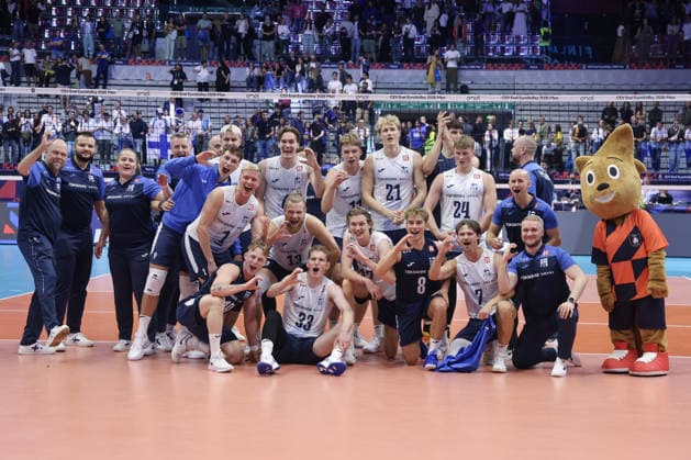 IPA88886102 - Finland s players celebrate their victory during the quarterfinal match of the CEV Enel EuroVolley 2026 between Belgium and Slovenia at PalaVela in Turin, Italy, on September 23, 2026, during the CEV EuroVolley 2026 - Quarterfinal - Italy vs. Finland, CEV EuroVolley Men s match in Turin, Italy, September 23, 2026  Copyright: xValerioxOrigo IPAxSportx xx IPA88886102