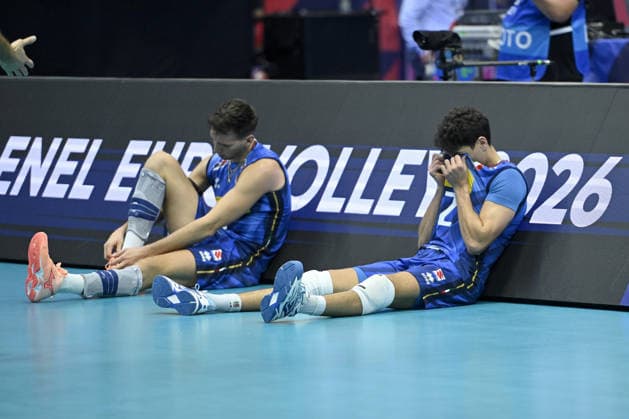 IPA88889022 - Turin, Italy, September 23, 2026, Palavela, Turin: CEV Eurovolley Men 2026 Round of 16, Finland. The Finnish team was disappointed by their loss in the CEV Eurovolley Men 2026 match between Italy and Finland (2-3) in Turin at Palavela.  Copyright: xTonelloxAbozzi IPAxSportx xx IPA88889022