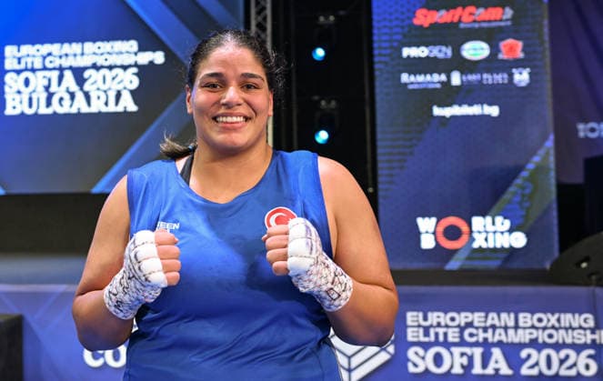 2026 European Boxing Elite Championships In Sofia SOFIA, BULGARIA - SEPTEMBER 23: Havanur Kethuda of Turkey smiles while posing following her victory in the Elite Women s +81kg match on Day 7 of the 2026 European Boxing Elite Championships at the Asics Arena Sports Hall in Sofia, Bulgaria, on September 23, 2026. Sofia Bulgaria  Copyright: xArturxWidakx originalFilename:widak-2026euro260923_npaSB.jpg