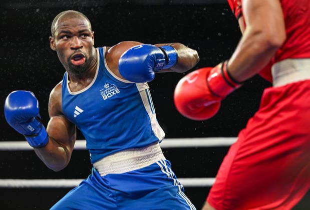 2026 European Boxing Elite Championships In Sofia SOFIA, BULGARIA - SEPTEMBER 23: Junior Tadah (Blue) of France in action against Fares Deroiche (Red) of Austria during their Elite Men s Cruiserweight Semifinal match on Day 7 of the 2026 European Boxing Elite Championships at the Asics Arena Sports Hall in Sofia, Bulgaria, on September 23, 2026. Sofia Bulgaria  Copyright: xArturxWidakx originalFilename:widak-2026euro260923_npcFf.jpg