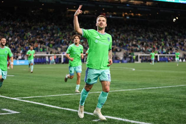 SEATTLE, WA - SEPTEMBER 23: Albert Rusnak 11 of the Seattle Sounders reacts after scoring a goal during a game between Real Salt Lake and the Seattle Sounders on September 23, 2026 at Lumen Field in Seattle, Washington. (Photo by Henry Rodenburg Icon Sportswire) SOCCER: SEP 23 MLS, Fussball Herren, USA Seattle Sounders FC vs Real Salt Lake EDITORIAL USE ONLY Icon26092315