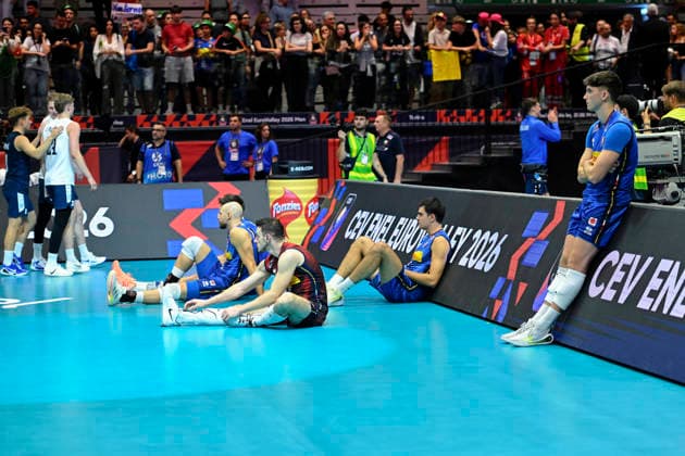 CEV Eurovolley Men 2026 - Italy vs Finland 2-3 Turin, Italy 23 September 2026 Palavela Turin CEV Eurovolley Men 2026 Round of 16 Finland Team disappointment over the defeat during CEV Eurovolley Men 2026 match between Italy-Finland- 2-3 in Turin at Palavela Turin Italy Italy Copyright: TonelloxAbozzi