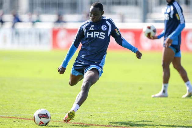 September 23, 2026, Soccer, FC Schalke 04 training session, Junior Adamu, FC Schalke 04, Gelsenkirchen, FC Schalke 04 training facility, North Rhine-Westphalia, Germany, xRHR, PHOTO YYx Copyright: RHR-FOTOx RHR-FOTO YY