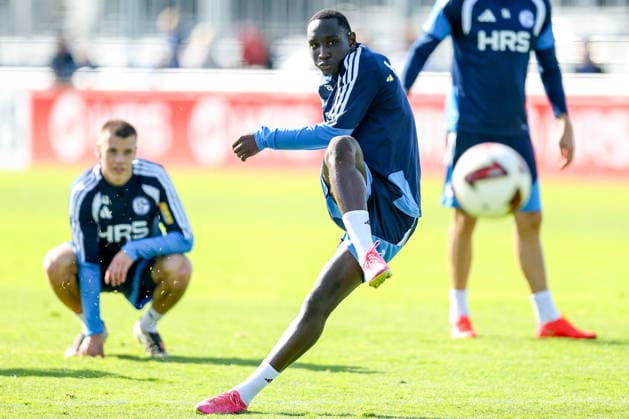 September 23, 2026, Soccer, FC Schalke 04 practice Jean Paul Ndiaye FC Schalke 04 Gelsenkirchen FC Schalke 04 training facility NRW Germany xRHR PHOTO YYx Copyright: RHR-FOTOx RHR-FOTO YY