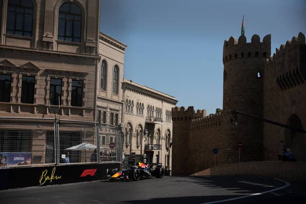 F1 - AZERBAIJAIN GRAND PRIX 2026 06 HADJAR Isack (fra), Red Bull Racing Ford RB22, action during the 2026 Formula 1 Azerbaijan Grand Prix, 15th round of the 2026 Formula One World Championship, WM, Weltmeisterschaft from September 24 to 26, 2026 on the Baku City Circuit, in Baku, Azerbaijan - BakuAzerbaijan  Copyright: xDPPIx