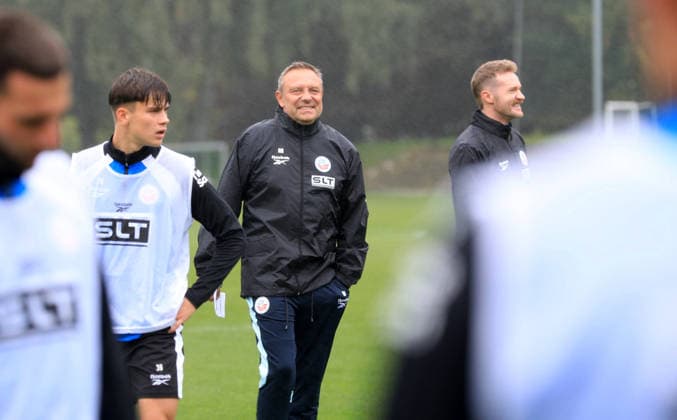 FC Hansa Rostock s New Coach Rostock, September 24, 2026, Soccer 3rd Division FC Hansa Rostock Introduces New Coach André Breitenreiter at the First Training Session with Yannic Thiel, Assistant Coach of FC Hansa Rostock, at the Ostseestadion in Rostock, Mecklenburg-Western Pomerania, Germany
