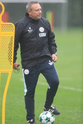 FC Hansa Rostock s New Coach Rostock, September 24, 2026, 3. Liga FC Hansa Rostock Introduces New Coach André Breitenreiter at First Training Session Rostock Ostseestadion Mecklenburg-Western Pomerania Germany