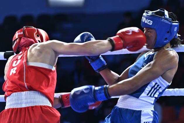 RECORD DATE NOT STATED 2026 European Boxing Elite Championship Sofia SOFIA, BULGARIA SEPTEMBER 24: Gizem Ozer (Red) of Turkey in action against Sthelyne Grosy (Blue) of France during their Elite Women s 60kg Semifinal match at the 2026 European Boxing Elite Championships at the Asics Arena Sports Hall in Sofia, Bulgaria, on September 24, 2026. Sofia Bulgaria  Copyright: xArturxWidakx originalFilename:widak-2026euro260924_npvsb.jpg