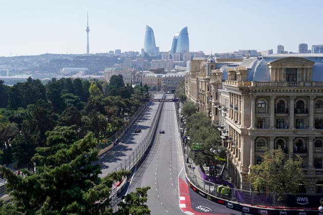 FORMULA 1 AZERBAIJAN GRAND PRIX 2026 General view of the circuit and Baku skyline in practice during the Formula 1 Qatar Airways Azerbaijan Grand Prix 2026, Round 15 of the 2026 Formula 1 World Championship, WM, Weltmeisterschaft from 24th - 26th September 2026 at the Baku City Circuit, Baku, Azerbaijan. Credit: Robbie Hoad Every Second Media Editorial use only. All images are copyright Every Second Media Limited. No images may be reproduced without prior permission. Copyright: xIMAGO EveryxSecondxMediax ESM-2183-0124 RobbiexHoadx xEveryxSecondxMediax
