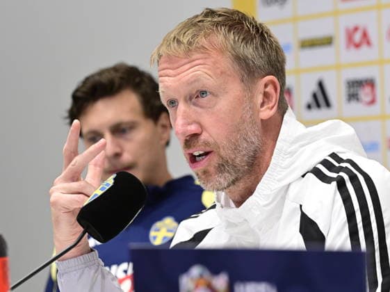 STOCKHOLM, SWEDEN 20260924 Victor Nilsson Lindelöf, soccer player, and Graham Potter, national team captain, during a press conference at Strawberry Arena ahead of Friday’s opening group match in the Nations League against Romania STOCKHOLM, SWEDEN x10030x  Copyright: xJonasxEkströmer TTx NATIONAL TEAM FOOTBALL PK