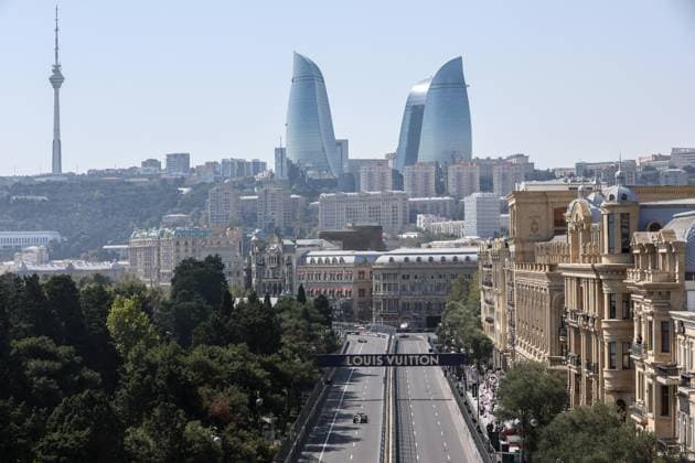 24.09.2026. Azerbaijan. Baku. Free races of the Formula 1 Azerbaijan Grand Prix in Baku. In the background is the Flame Towers business center. Alexey Belkin NEWS.ru BelkinxAlexey