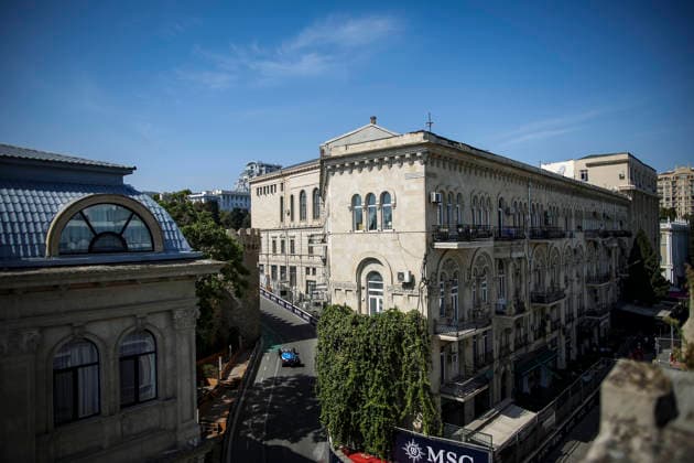 F1 - AZERBAIJAIN GRAND PRIX 2026 23 ALBON Alexander (tha), Williams F1 Team FW48, action during the 2026 Formula 1 Azerbaijan Grand Prix, 15th round of the 2026 Formula One World Championship, WM, Weltmeisterschaft from September 24 to 26, 2026 on the Baku City Circuit, in Baku, Azerbaijan - BakuAzerbaijan  Copyright: xXavixBonillax