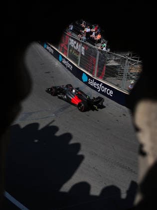 F1 - AZERBAIJAIN GRAND PRIX 2026 27 HULKENBERG Nico (ger), Audi F1 Team , action during the 2026 Formula 1 Azerbaijan Grand Prix, 15th round of the 2026 Formula One World Championship, WM, Weltmeisterschaft from September 24 to 26, 2026 on the Baku City Circuit, in Baku, Azerbaijan - BakuAzerbaijan  Copyright: xEricxAlonsox