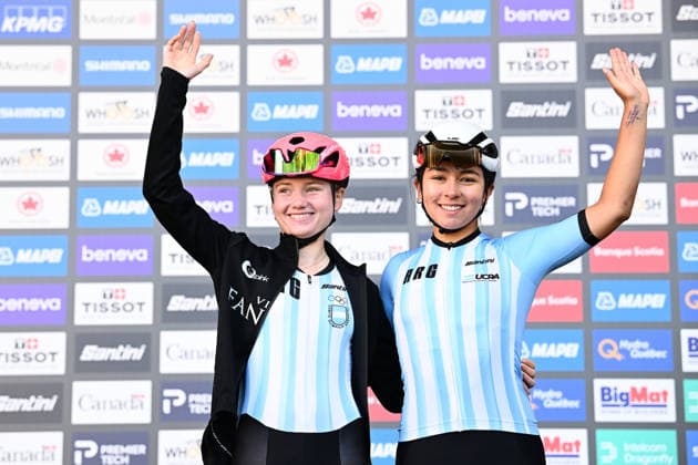 2026 UCI Road World Championships Picture by Simon Wilkinson SWpix.com - 24 09 2026 - Cycling - 2026 UCI Road World Championships - MontrÃ al, Canada - Women Under-23 Road Race - Argentina - Abril Capdevila (Argentina), Delfina Dibella (Argentina) MontrÃ al Avenue du Parc Canada Copyright: x xSWpix.comx(t axPhotographyxHubxLtd)xSimonxWilkinson SWpix.comx SWP-3521-2181