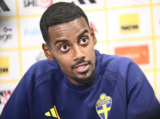 STOCKHOLM, SWEDEN 20260924 Soccer player Alexander Isak during Thursday’s press conference and mixed zone with the men’s national soccer team at Strawberry Arena ahead of Friday’s opening group stage match in the Nations League against Romania STOCKHOLM SWEDEN x10030x  Copyright: xJonasxEkströmer TTx NATIONAL TEAM FOOTBALL PK