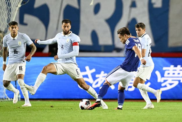 Football: Japan vs. Uruguay Japan s Kuryu Matsuki (2nd from R) scores in the first half of an International Friendly, Länderspiel, Nationalmannschaft against Uruguay in Rifu in Miyagi Prefecture, northeastern Japan, on Sept. 24, 2026.  A14AA0005628549P