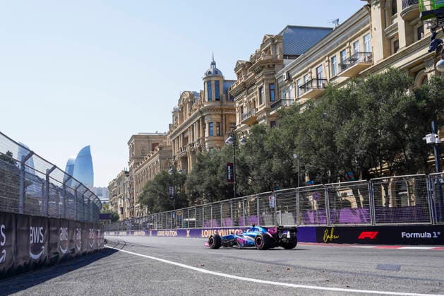 FORMULA 1 AZERBAIJAN GRAND PRIX 2026 Franco Colapinto (ARG) 43 Alpine in practice during the Formula 1 Qatar Airways Azerbaijan Grand Prix 2026, Round 15 of the 2026 Formula 1 World Championship, WM, Weltmeisterschaft from 24th - 26th September 2026 at the Baku City Circuit, Baku, Azerbaijan. Credit: Robbie Hoad Every Second Media Editorial use only. All images are copyright Every Second Media Limited. No images may be reproduced without prior permission. Copyright: xIMAGO EveryxSecondxMediax ESM-2183-0146 RobbiexHoadx xEveryxSecondxMediax