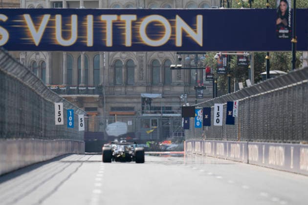 FORMULA 1 AZERBAIJAN GRAND PRIX 2026 Arvid Lindblad (GBR) 41 Racing Bulls goes in to the wall in practice during the Formula 1 Qatar Airways Azerbaijan Grand Prix 2026, Round 15 of the 2026 Formula 1 World Championship, WM, Weltmeisterschaft from 24th - 26th September 2026 at the Baku City Circuit, Baku, Azerbaijan. Credit: Robbie Hoad Every Second Media Editorial use only. All images are copyright Every Second Media Limited. No images may be reproduced without prior permission. Copyright: xIMAGO EveryxSecondxMediax ESM-2183-0157 RobbiexHoadx xEveryxSecondxMediax