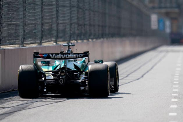 FORMULA 1 AZERBAIJAN GRAND PRIX 2026 Lance Stroll (CAN) 18 Aston Martin in practice during the Formula 1 Qatar Airways Azerbaijan Grand Prix 2026, Round 15 of the 2026 Formula 1 World Championship, WM, Weltmeisterschaft from 24th - 26th September 2026 at the Baku City Circuit, Baku, Azerbaijan. Credit: Robbie Hoad Every Second Media Editorial use only. All images are copyright Every Second Media Limited. No images may be reproduced without prior permission. Copyright: xIMAGO EveryxSecondxMediax ESM-2183-0174 RobbiexHoadx xEveryxSecondxMediax