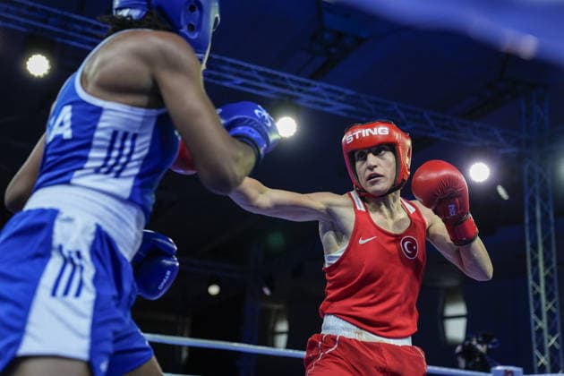 2026 European Boxing Championships in Bulgaria SOFIA, BULGARIA - SEPTEMBER 24, 2026: Turkish boxer Gizem Ozer (red) competes against French opponent Sthelyne Grosy (blue) during their women s 60kg semi-final bout at the 2026 European Boxing Championships at the Asics Arena in Sofia, Bulgaria, on September 24, 2026. Osmancan Gurdogan Anadolu Sofia Bulgaria. Editorial use only. Please get in touch for any other usage.  Copyright: x2026xAnadoluxOsmancanxGurdoganx