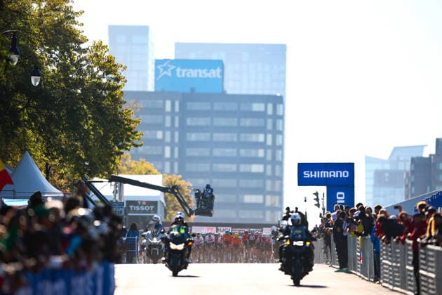 2026 UCI Road World Championships Picture by Vaughn Ridley SWpix.com - 24 09 2026 - Cycling - 2026 UCI Road World Championships - MontrÃ al, Canada - Women Under 23 Road Race - The Peloton Copyright: x xSWpix.comx(t axPhotographyxHubxLtd)xVaughnxRidley SWpix.comx SWP-3521-2259