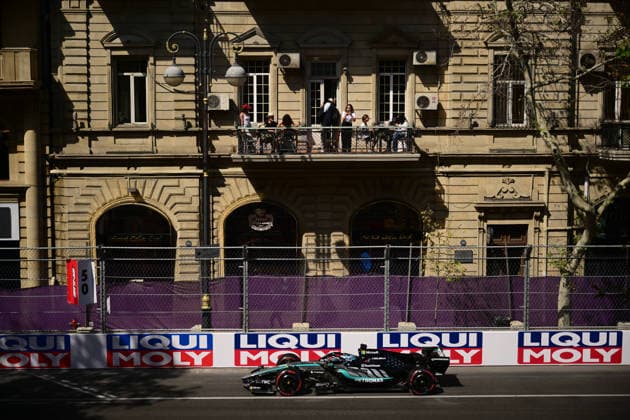 F1 Grand Prix of Azerbaijan - Practice George Russell of Mercedes-AMG Petronas drives during free practice at the Formula 1 Azerbaijan Grand Prix at the Baku City Circuit in Baku, Azerbaijan, on September 24, 2026. Baku Caucasus Azerbaijan  Copyright: xAndreaxDiodatox originalFilename:diodato-azerbaij260924_npPvV.jpg