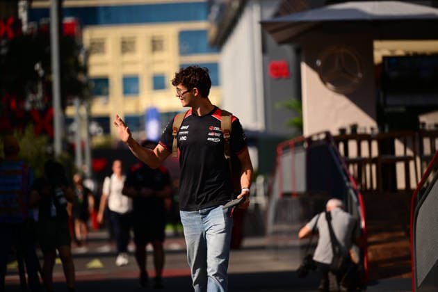 F1 Grand Prix of Azerbaijan - Practice Oliver Bearman of the Haas F1 Team drives during free practice at the Formula 1 Azerbaijan Grand Prix at the Baku City Circuit in Baku, Azerbaijan, on September 24, 2026. Baku Caucasus Azerbaijan  Copyright: xAndreaxDiodatox originalFilename:diodato-azerbaij260924_npFGm.jpg