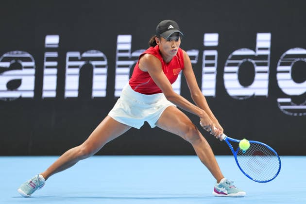 (260924) -- SHENZHEN, Sept. 24, 2026 -- Zhang Shuai of China competes against Elisabetta Cocciaretto of Italy during the quarterfinal match between China and Italy at the 2026 Billie Jean King Cup Finals in Shenzhen, south China s Guangdong Province, Sept. 24, 2026. ) (SP)CHINA-SHENZHEN-TENNIS-BILLIE JEAN KING CUP-CHINA VS ITALY (CN) LiangxXu 