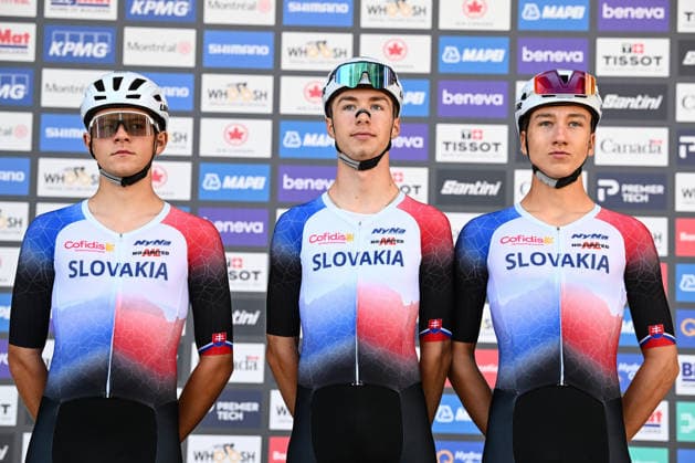 2026 UCI Road World Championships Picture by Simon Wilkinson SWpix.com - 24 09 2026 - Cycling - 2026 UCI Road World Championships - MontrÃ al, Canada - Men Junior Road Race - Slovakia - Milan Husenica (Slovakia), Michal Kacina (Slovakia), Timotej Michalik (Slovakia) MontrÃ al Avenue du Parc Canada Copyright: x xSWpix.comx(t axPhotographyxHubxLtd)xSimonxWilkinson SWpix.comx SWP-3521-2430