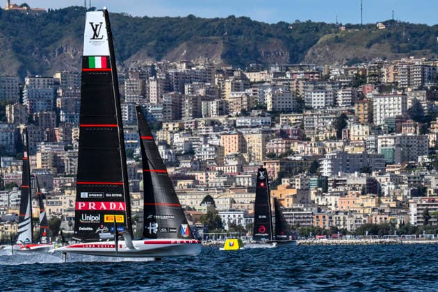 September 24, 2026, Napoli, ITALIA: Le imbarcazioni impegnate nelle prove ufficiali delle regate preliminari dell America s Cup 2027, nel golfo di Napoli, 24 settembre 2026. ANSA CIRO FUSCO - - - - - - - - - - - - - - - - - - - - - - - - - - - - - - - - - - - - - - - - - - - Boats taking part in the official trials for the preliminary races of the 2027 America™s Cup, in the Gulf of Naples, 24 September 2026. ANSA CIRO FUSCO America s Cup, Al Via Le Preregate. Abodi Sogno Inizia A Prendere Forma  - ZUMAa110 20260924_zaf_a110_014 Copyright: xCiroxFuscox