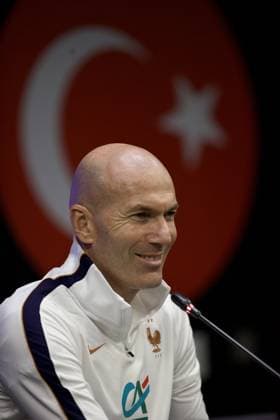 Ahead of Turkiye v France - UEFA Nations League KOCAELI, TURKIYE - SEPTEMBER 24: Head coach of the France national football team Zinedine Zidane holds a press conference, PK, Pressekonferenz ahead of their upcoming UEFA Nations League League A Group 1 match against Turkiye at Kocaeli Stadium in Izmit, Kocaeli, Turkiye, on September 24, 2026. Tahir Turan Eroglu Anadolu Kocaeli Turkey. Editorial use only. Please get in touch for any other usage.  Copyright: x2026xAnadoluxTahirxTuranxEroglux