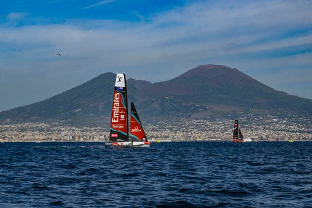 September 24, 2026, Napoli, ITALIA: Le imbarcazioni impegnate nelle prove ufficiali delle regate preliminari dell America s Cup 2027, nel golfo di Napoli, 24 settembre 2026. ANSA CIRO FUSCO - - - - - - - - - - - - - - - - - - - - - - - - - - - - - - - - - - - - - - - - - - - Boats taking part in the official trials for the preliminary races of the 2027 America™s Cup, in the Gulf of Naples, 24 September 2026. ANSA CIRO FUSCO America s Cup, Al Via Le Preregate. Abodi Sogno Inizia A Prendere Forma  - ZUMAa110 20260924_zaf_a110_025 Copyright: xCiroxFuscox