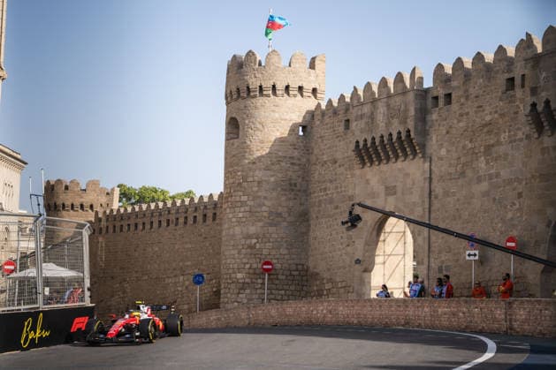 Formula 1 Azerbaijan Grand Prix - Second practice Session - Baku Ferrari driver Lewis Hamilton (44) during the second practice session ahead of the Formula One Azerbaijan Grand Prix at the Baku City Circuit in Baku on September 24, 2026. Photo by Alexis Jumeau ABACAPRESS.COM Bakou  Copyright: xJumeauxAlexis ABACAx