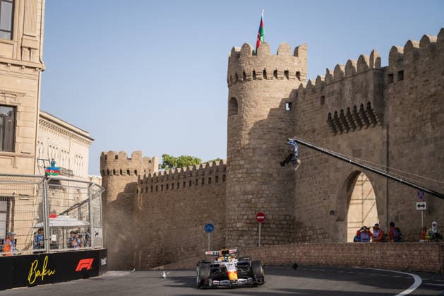 Formula 1 Azerbaijan Grand Prix - Second practice Session - Baku Racing Bulls driver Arvid Lindblad (41) crashes during the second practice session ahead of the Formula One Azerbaijan Grand Prix at the Baku City Circuit in Baku on September 24, 2026. Photo by Alexis Jumeau ABACAPRESS.COM Bakou  Copyright: xJumeauxAlexis ABACAx