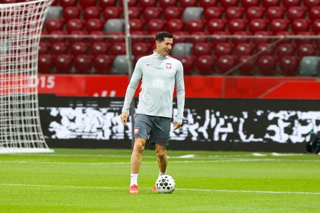 WARSZAWA 24.09.2026 TRENING REPREZENTACJI POLSKI MEZCZYZN --- POLISH MENS FOOTBALL national team, Nationalteam TRAINING SESSION IN WARSAW ROBERT LEWANDOWSKI FOT. ANNA KLEPACZKO FOTOPYK NEWSPIX.PL --- newspix.pl LN LIGA NARODOW UEFA PILKA NOZNA SEZON 2026 2027 --- FOOTBALL UEFA NATIONS LEAGUE SEASON 2026 2027 