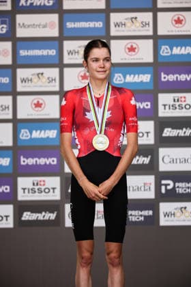 2026 UCI Road World Championships Picture by Alex Whitehead SWpix.com - 24 09 2026 - Cycling - 2026 UCI Road World Championships - MontrÃ al, Canada - Women Under-23 Road Race Podium - Isabella Holmgren (Canada) receiving the Silver Medal MontrÃ al Avenue du Parc Canada Copyright: x xSWpix.comx(t axPhotographyxHubxLtd)xAlexxWhitehead SWpix.comx SWP-3521-2583