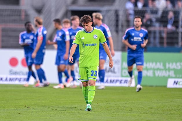 September 24, 2026, Soccer, 2026–2027 Season, Friendly Match, Rot-Weiß Oberhausen vs. FC Schalke 04, Vitalie Becker of FC Schalke 04 looks disappointed after conceding a goal, xRHR PHOTO YYx Copyright: KROEGER RHR-FOTOx RHR-FOTO YY