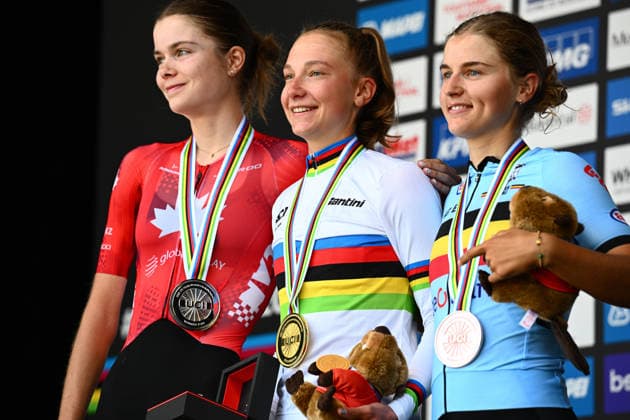 2026 UCI Road World Championships Picture by Simon Wilkinson SWpix.com - 24 09 2026 - Cycling - 2026 UCI Road World Championships - MontrÃ al, Canada - Women Under-23 Road Race Podium - Viktoria ChladoÅˆova (Slovakia) Gold Medalist and World Champion, Isabella Holmgren (Canada) Silver Medalist and Fleur Moors (Belgium) Bronze Medalist MontrÃ al Avenue du Parc Canada Copyright: x xSWpix.comx(t axPhotographyxHubxLtd)xSimonxWilkinson SWpix.comx SWP-3521-2636