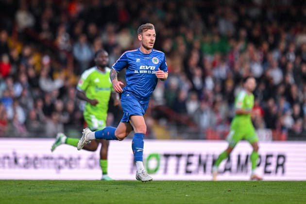 September 24, 2026, Soccer, 2026–2027 Season, Friendly Match, Rot-Weiß Oberhausen vs. FC Schalke 04, Max Meyer, Rot-Weiß Oberhausen xRHR PHOTO YYx Copyright: KROEGER RHR-FOTOx RHR-FOTO YY
