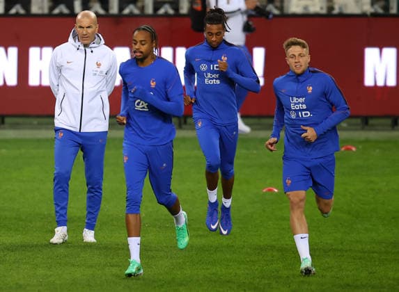 France complete preparations for UEFA Nations League match against Turkiye ISTANBUL, TURKIYE - SEPTEMBER 24: Head coach Zinedine Zidane of France leads a training session at the TFF Hasan Dogan National Teams Camp and Training Facilities ahead of their UEFA Nations League A Group 1 match between Turkiye and France in Kocaeli, Turkiye, September 24, 2026. Ali Atmaca Anadolu Kocaeli Turkey. Editorial use only. Please get in touch for any other usage.  Copyright: x2026xAnadoluxAlixAtmacax