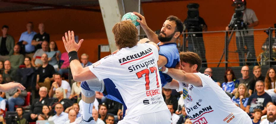 September 24, 2026, Germany, Stuttgart, DHB Cup 2026–2027 Season, TVB Stuttgart vs. HC Erlangen, from left: Maciej Gebala (HCE), Dario Sanz de Nicolas (TVB), Florian Scheerer (HCE)