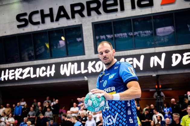 Stuttgart HBL 26 27 DHB Cup TVB Stuttgart HC Erlangen Kai Häfner Haefner Stuttgart Stuttgart Scharrena Baden-Württemberg Germany