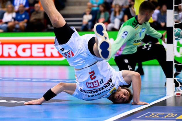 Stuttgart HBL 26 27 DHB Cup TVB Stuttgart HC Erlangen Frieder Bandlow HC Erlangen Stuttgart Scharrena Baden-Württemberg Germany